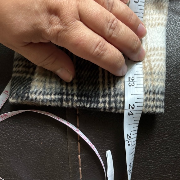 Black and Cream Plaid Blazer - Picture 9 of 10